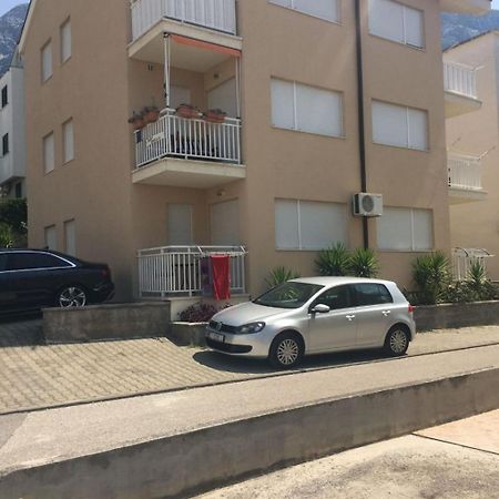 Apartment Zdrave - Free Parking Макарска Екстериор снимка
