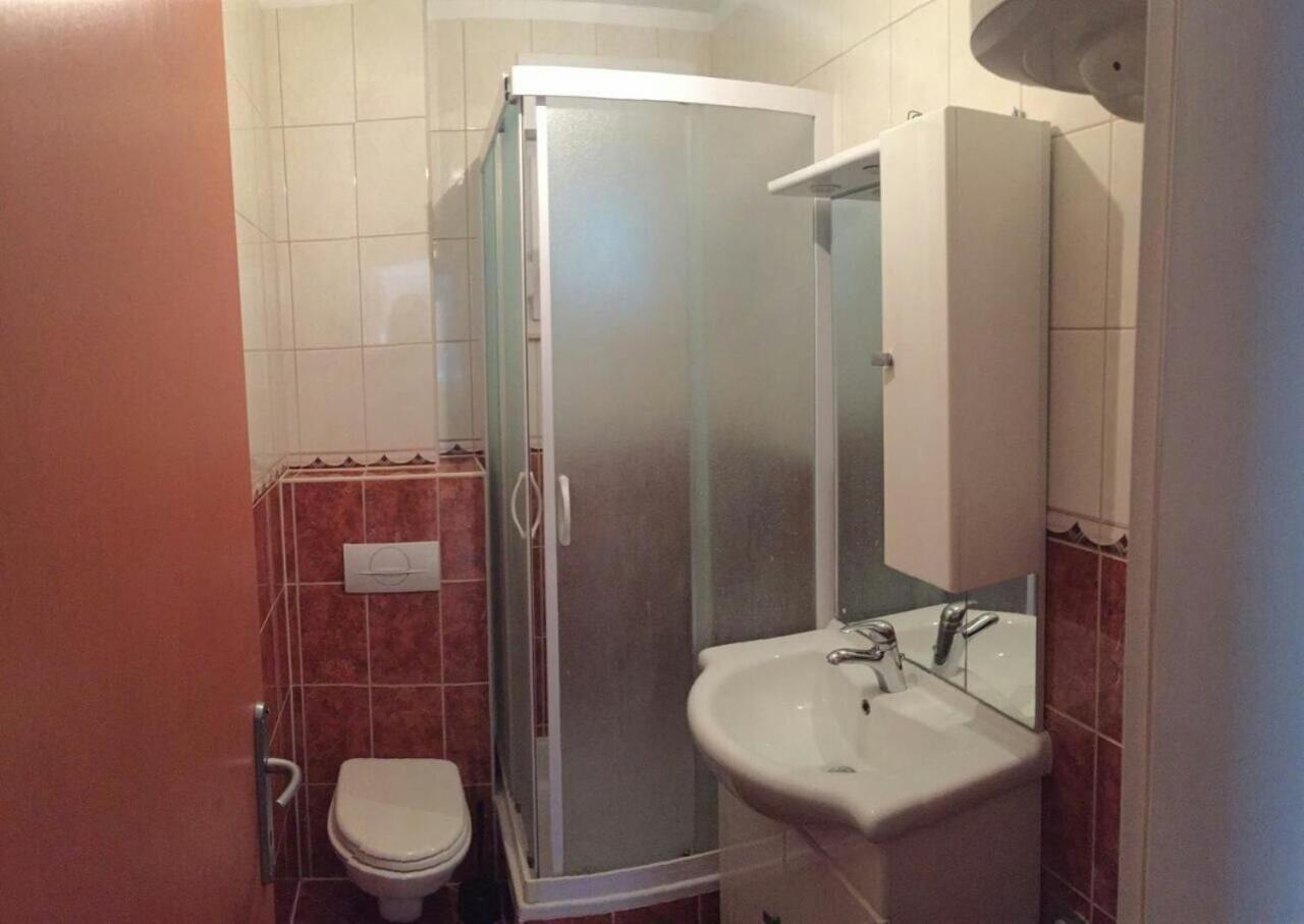 Apartment Zdrave - Free Parking Макарска Екстериор снимка