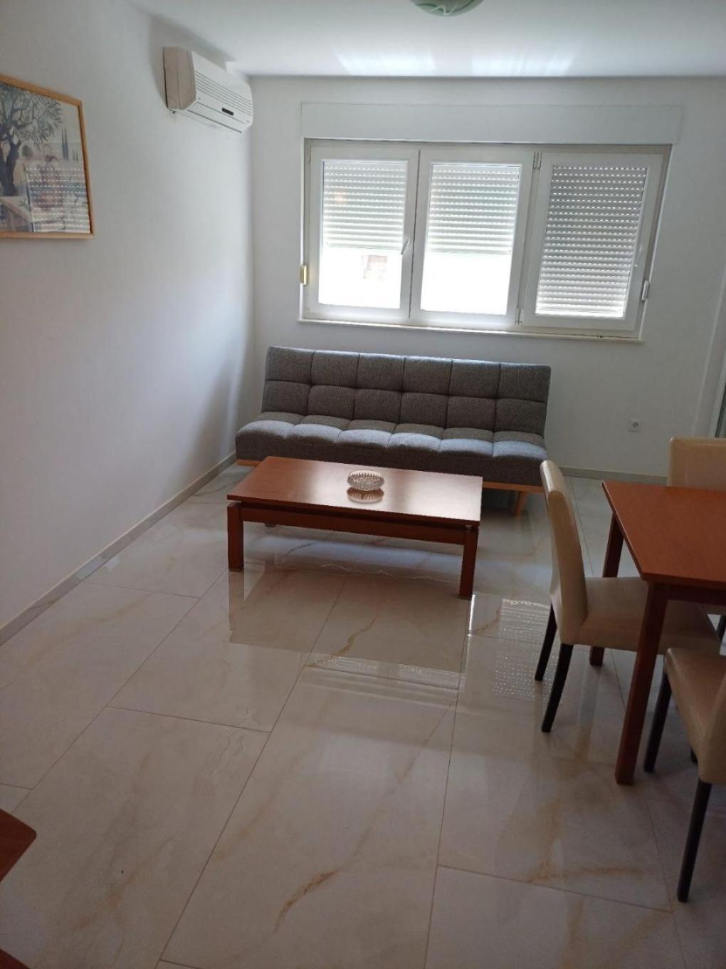 Apartment Zdrave - Free Parking Макарска Екстериор снимка
