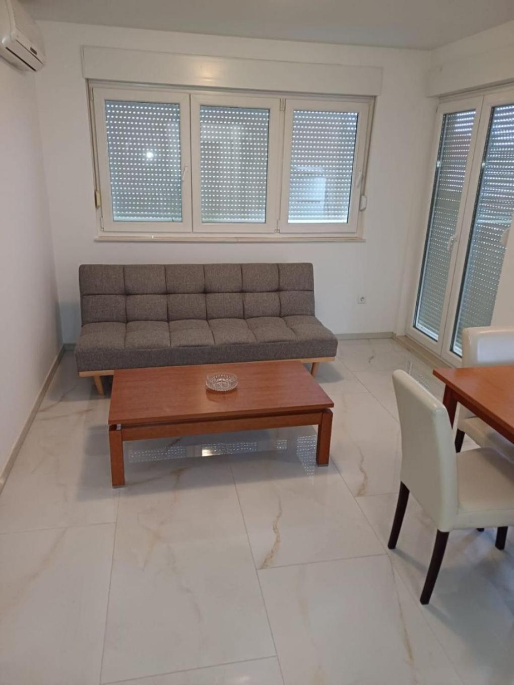 Apartment Zdrave - Free Parking Макарска Екстериор снимка